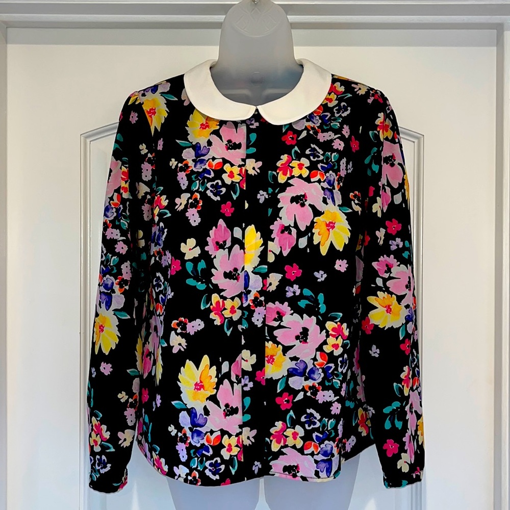 CeCe Black and Floral Blouse with White Collar
